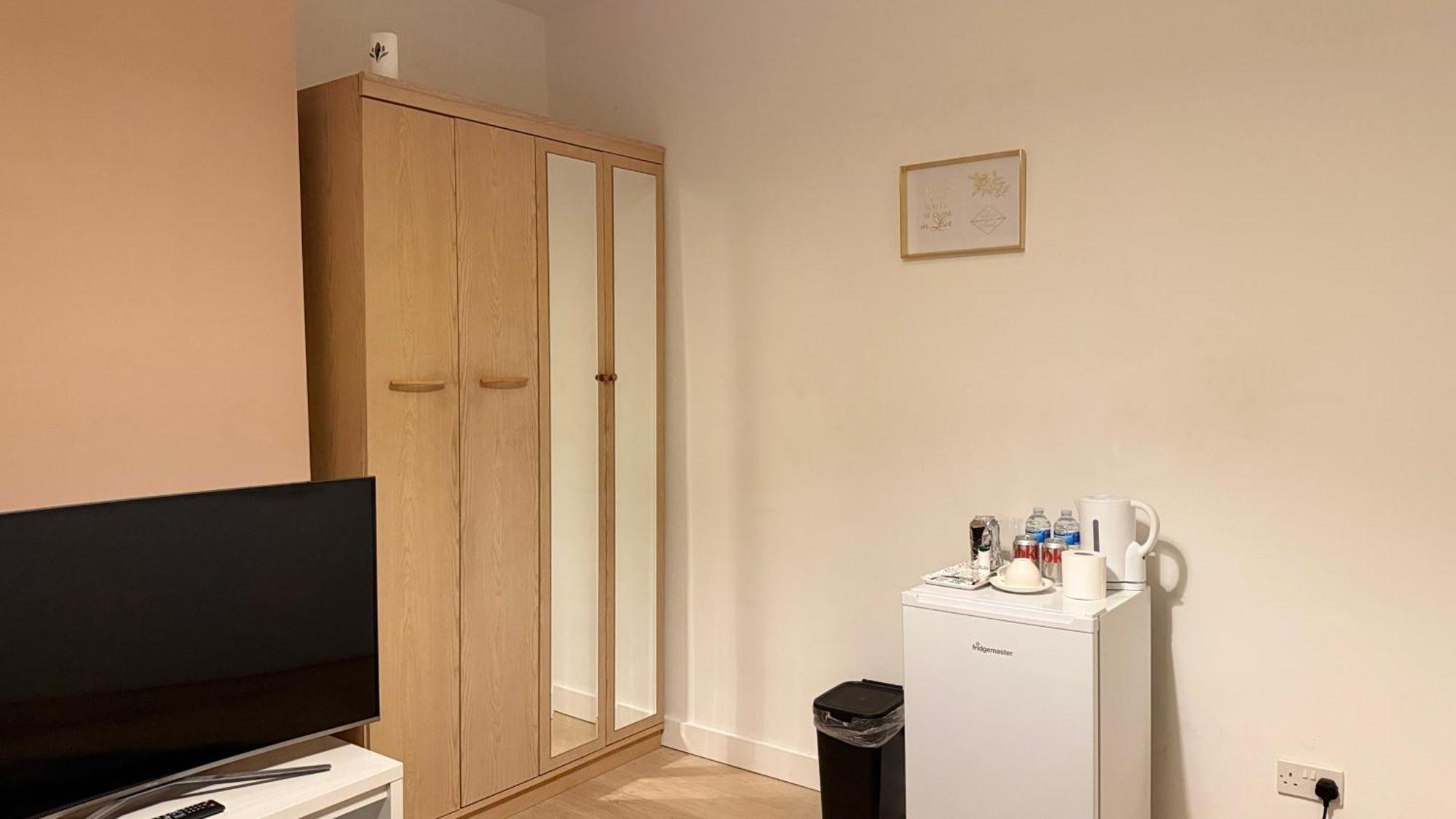 Homestay Serene Bedroom Birmingham